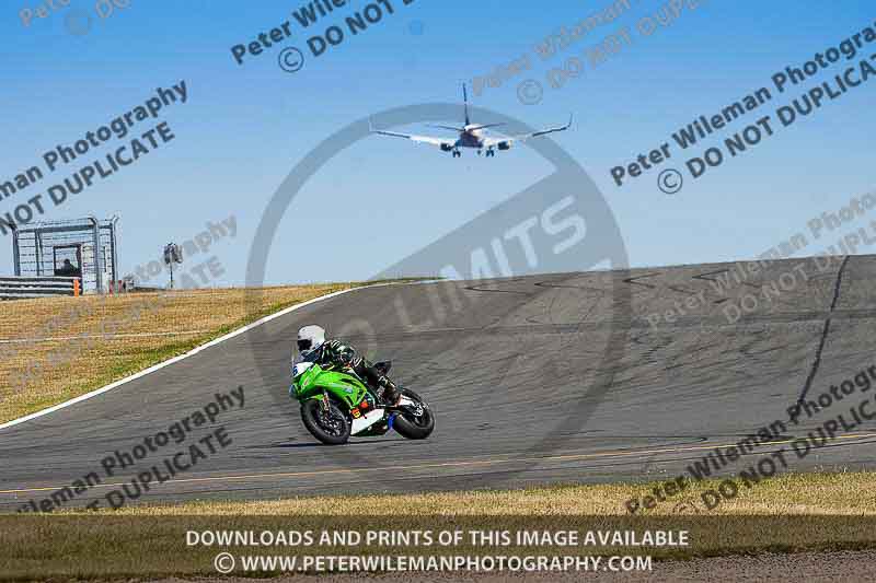 donington no limits trackday;donington park photographs;donington trackday photographs;no limits trackdays;peter wileman photography;trackday digital images;trackday photos